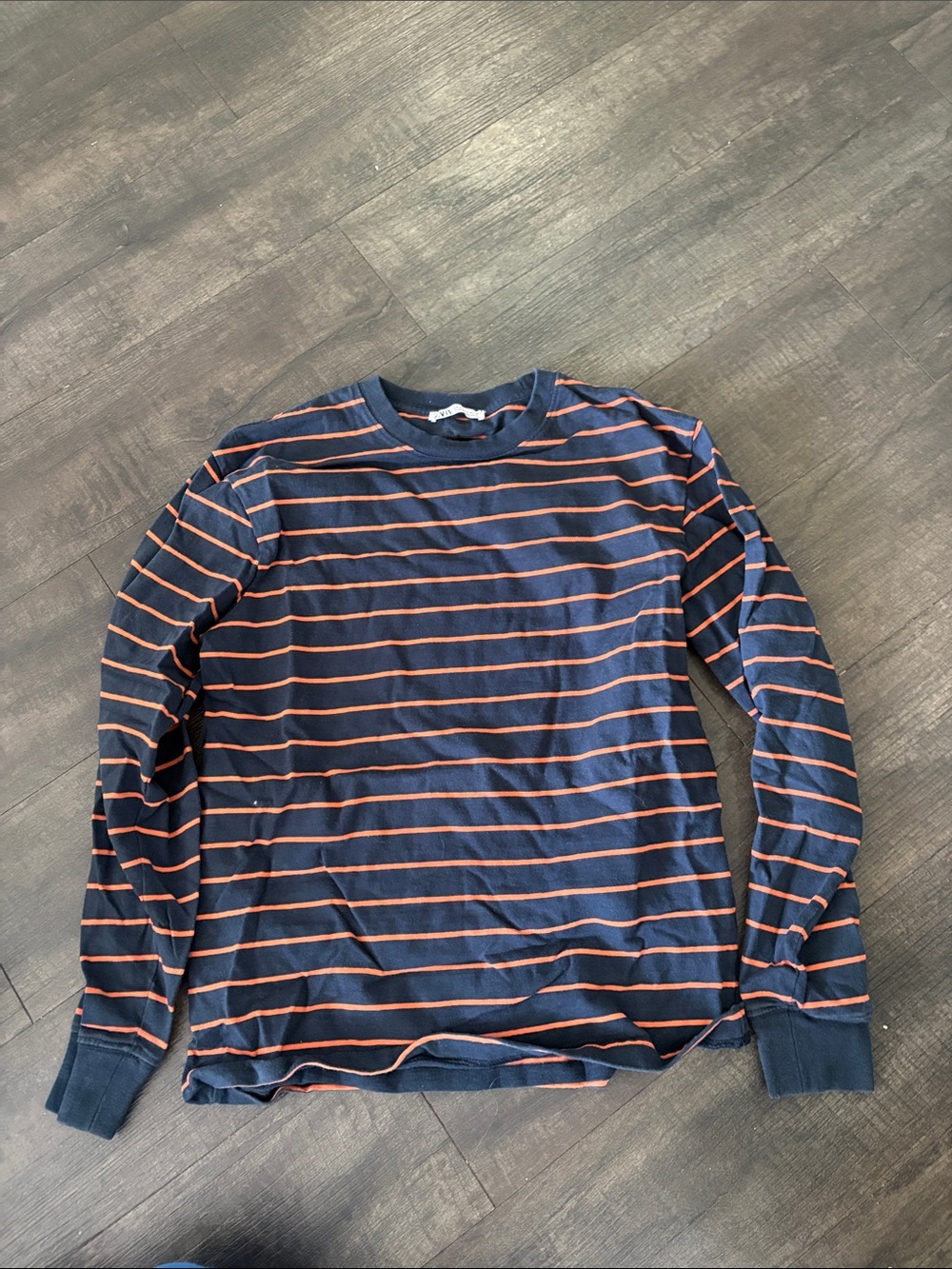 Zara Men's Navy Blue Long-Sleeve Crewneck Shirt with Orange Stripes